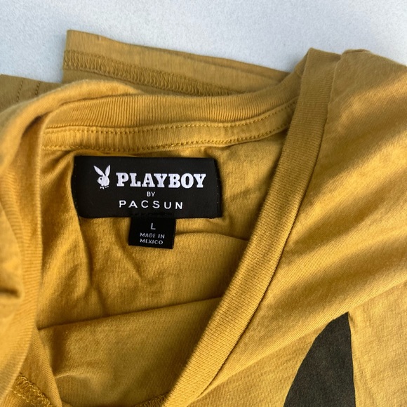 playboy short sleeve shirt size L in great condition feel free to send an offer! - Picture 3 of 3
